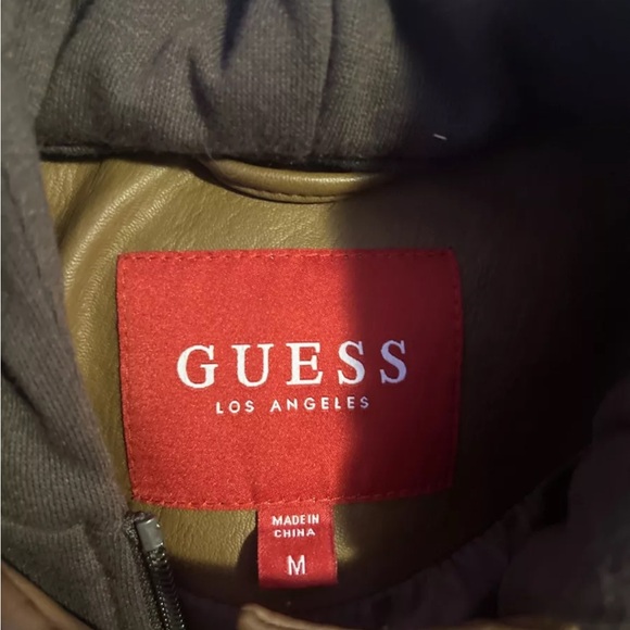 Vintage guess bomber jacket in Size M - Picture 2 of 6